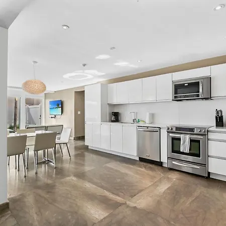 Upscale Modern Villa Private W Terrace In Bahia Mar Beachfront Resort, Heated Pool!